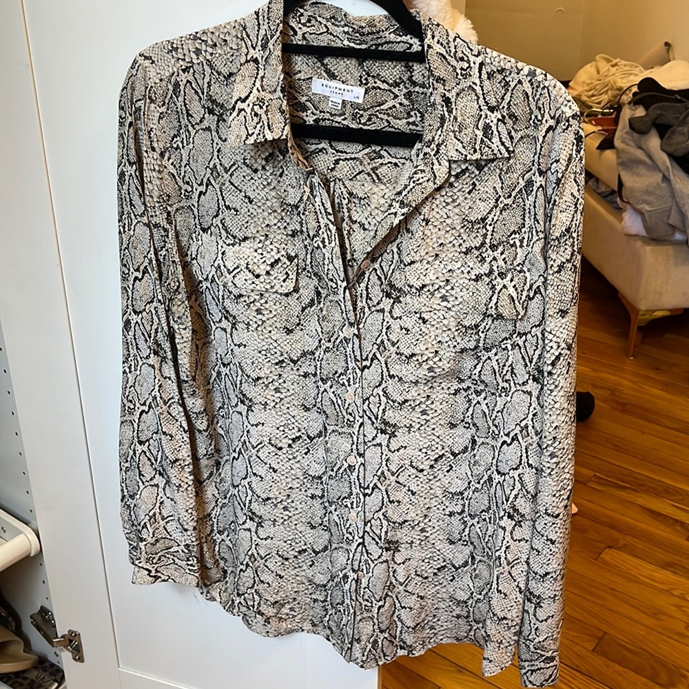 Snake skin equipment blouse
